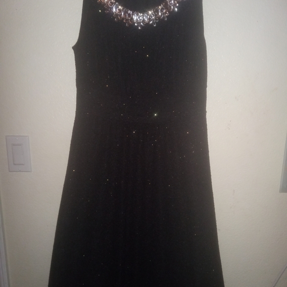 Haani Elegant Black Long Sleeveless Cocktail Dress Rhinestone Neck - Picture 4 of 5